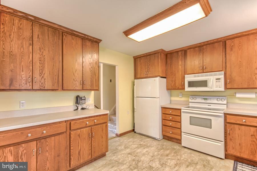 787 Null Road New Cumberland, PA 17070 - Photo 8 of 33 Gallery Image 8