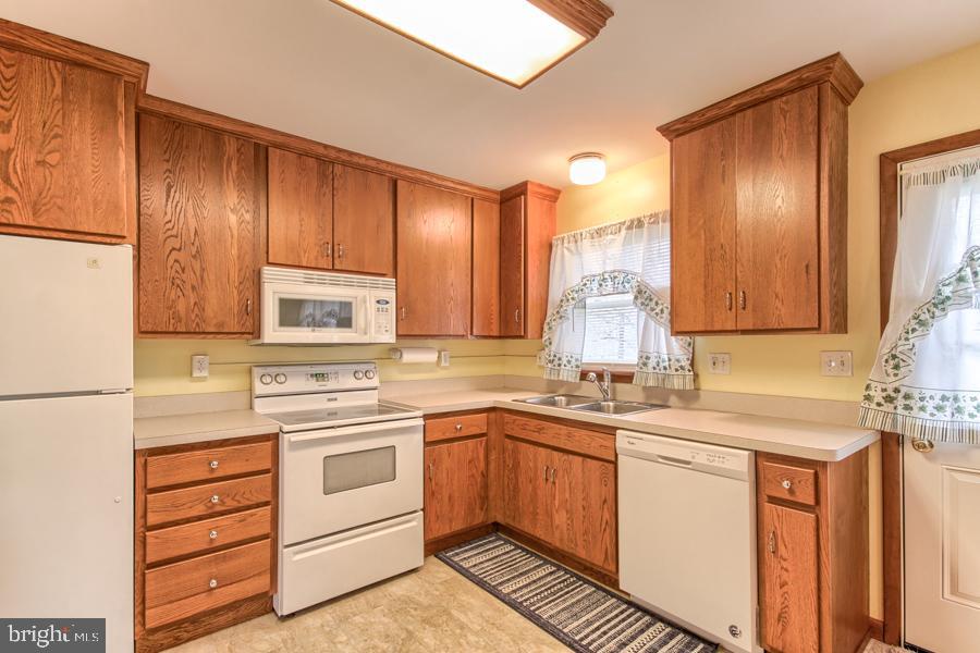 787 Null Road New Cumberland, PA 17070 - Photo 9 of 33 Gallery Image 9