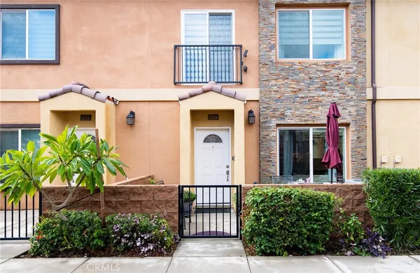 $3,200 | 16425 Arrow Boulevard, Fontana, CA 92335