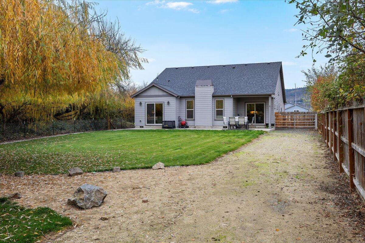 3285 Springbrook Road Medford, OR 97504 - Photo 31 of 46 1