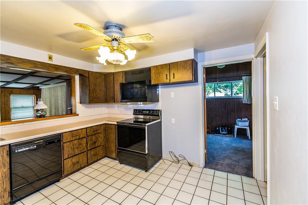 513 Spring Valley Road West Mifflin, PA 15122 - Photo 12 of 19 Gallery Image 12
