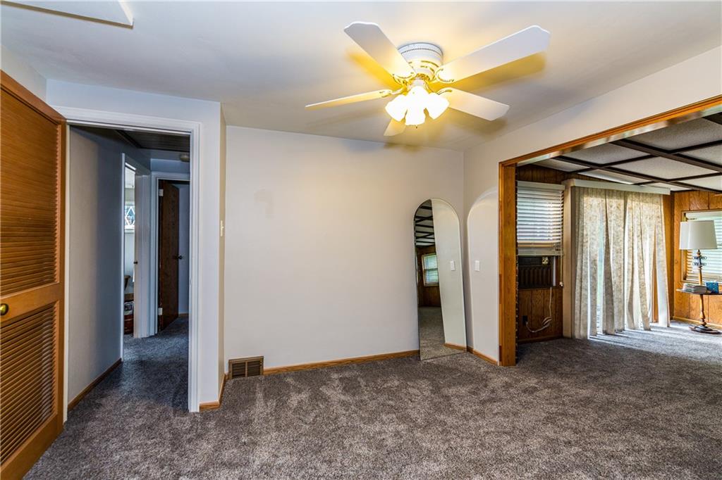 513 Spring Valley Road West Mifflin, PA 15122 - Photo 3 of 19 Gallery Image 3