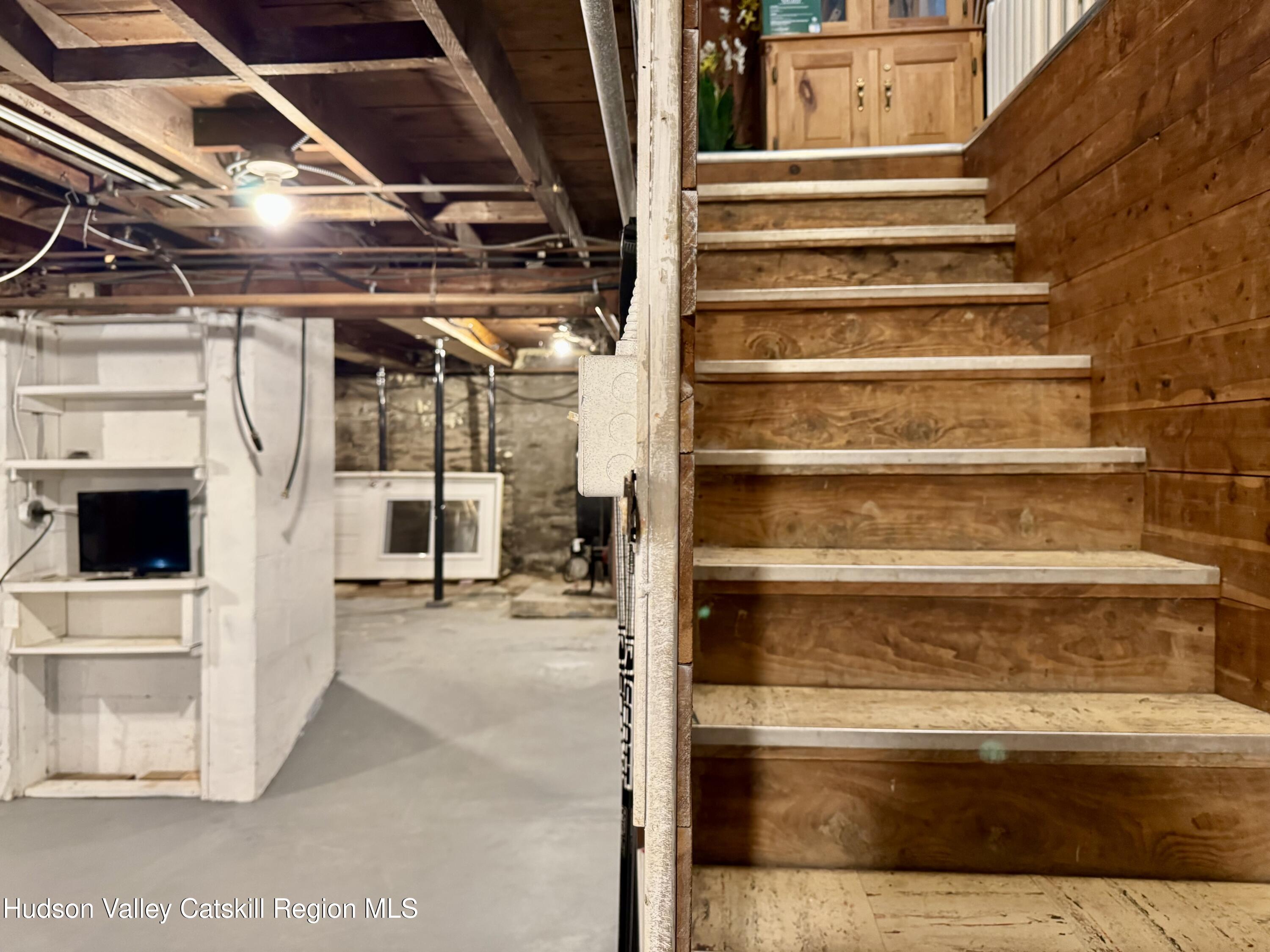 189-195 Vedder Road Catskill, NY 12414 - Photo 22 of 39