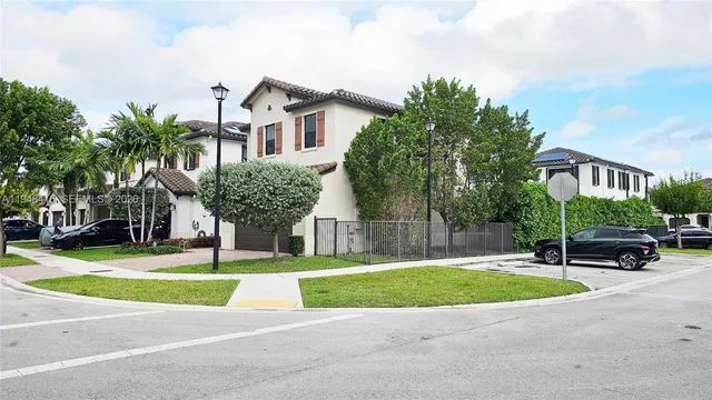 $665,000 | 3209 West 98th Place, Hialeah, FL 33018