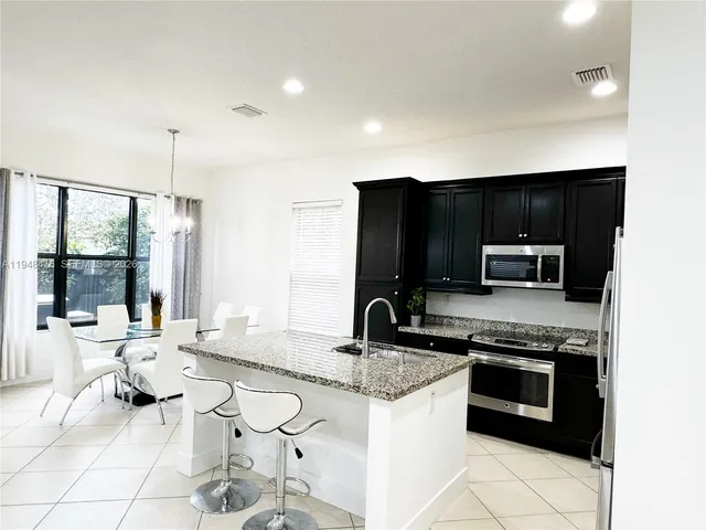 $665,000 | 3209 West 98th Place, Hialeah, FL 33018