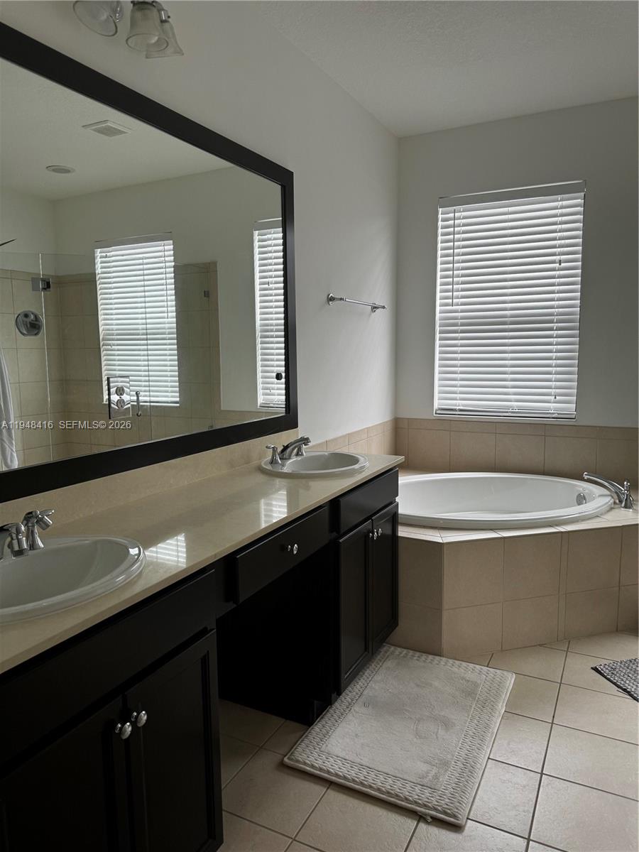 3209 West 98th Place Hialeah, FL 33018 - Photo 33 of 37