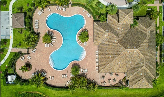 $665,000 | 3209 West 98th Place, Hialeah, FL 33018