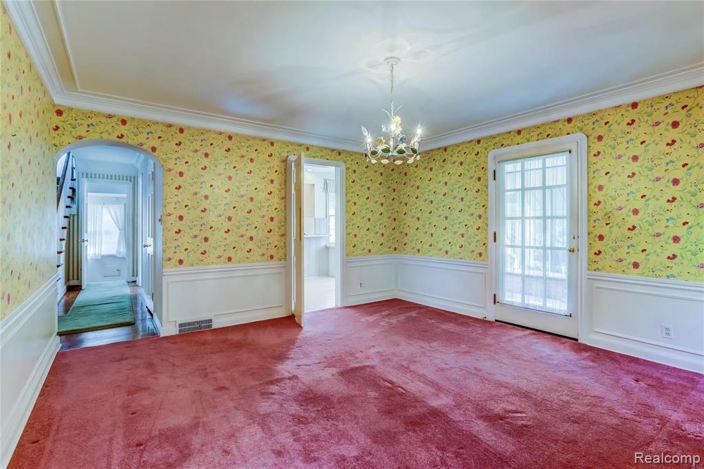 1041 Yorkshire Road Grosse Pointe Park, MI 48230 - Photo 10 of 35