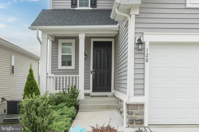 $684,900 | 128 Raven Oaks Drive, Winchester, VA 22602