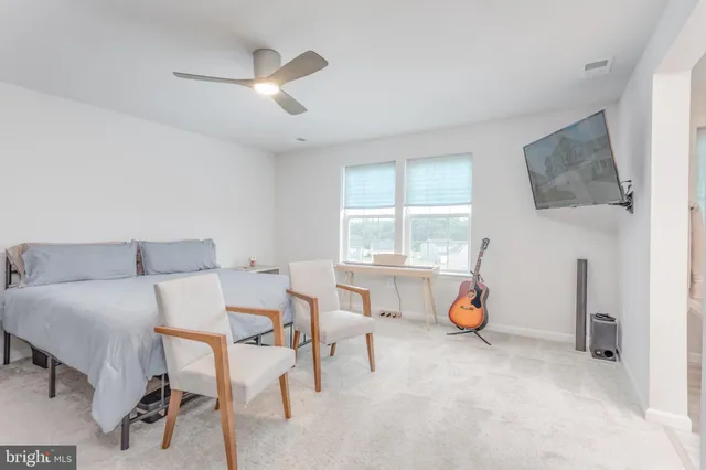 $684,900 | 128 Raven Oaks Drive, Winchester, VA 22602