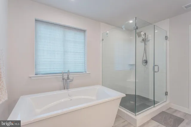 $684,900 | 128 Raven Oaks Drive, Winchester, VA 22602