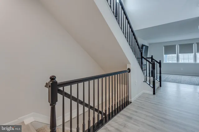 $684,900 | 128 Raven Oaks Drive, Winchester, VA 22602