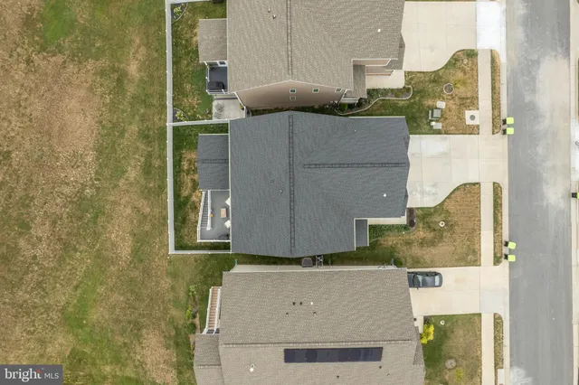 $684,900 | 128 Raven Oaks Drive, Winchester, VA 22602