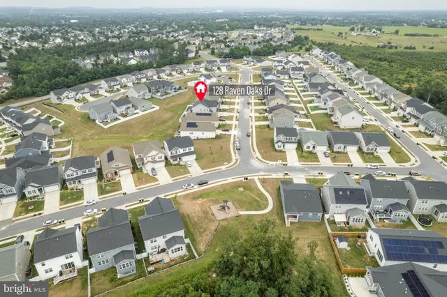 $684,900 | 128 Raven Oaks Drive, Winchester, VA 22602