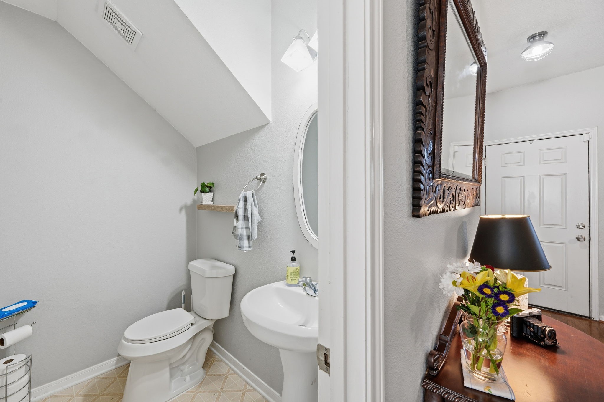 3962 Mossy Pl Lane Spring, TX 77388 - Photo 13 of 28 Half Bathroom down stairs