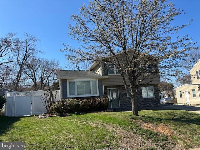 416 Sudbury Road Linthicum Heights, MD 21090 - Photo 2 of 20 Bead Rolled & Stone siding