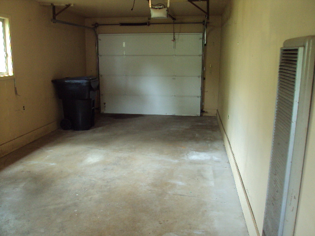 2901 Alton Drive Champaign, IL 61821 - Photo 16 of 19 a view of an empty room