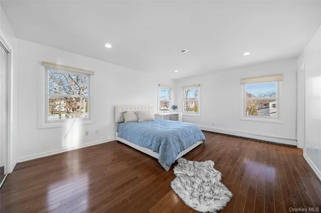 $748,900 | 11 Locust Avenue, Coram, NY 11727