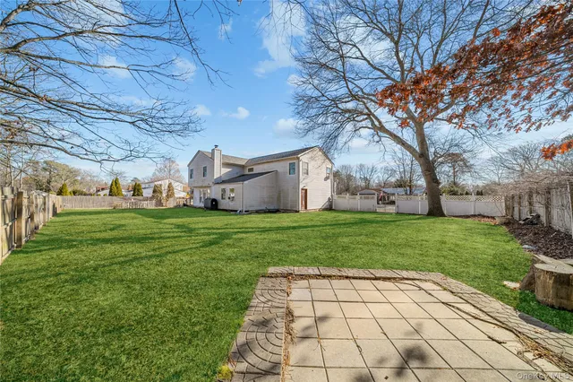 $748,900 | 11 Locust Avenue, Coram, NY 11727