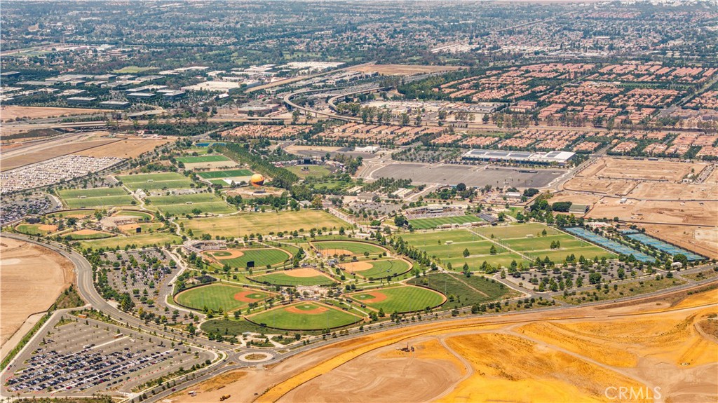 312 Tank Irvine, CA 92618 - Photo 66 of 68 an aerial view of residential houses with yard