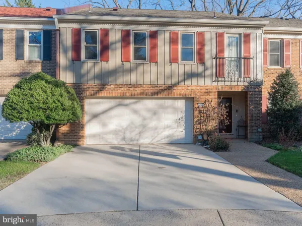 $4,175 | 3921 Rust Hill Place, Fairfax, VA 22030