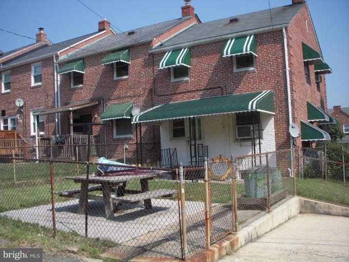 3800 Rexmere Road Baltimore, MD 21218 - Photo 23 of 23 Back yard