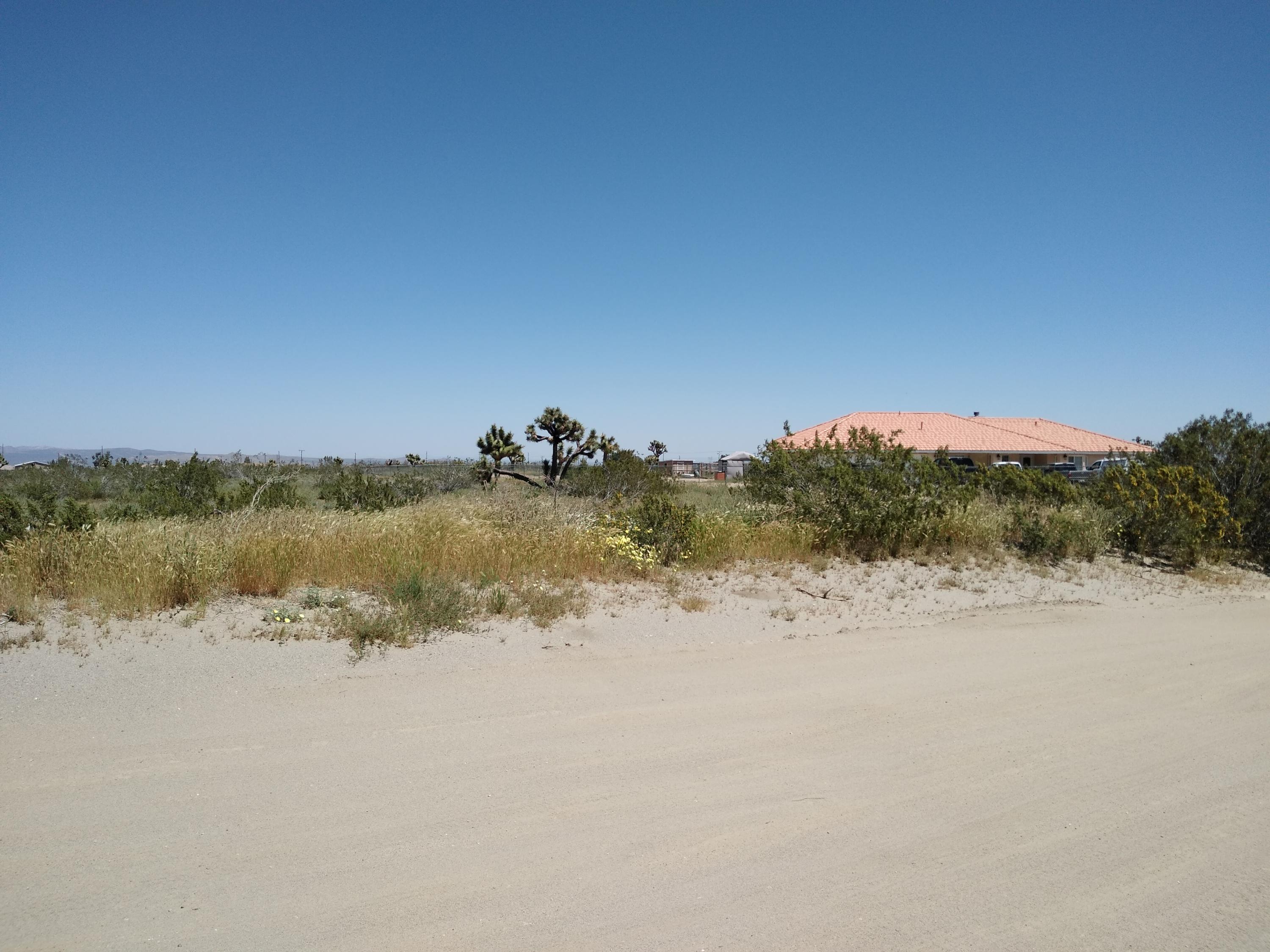 13725 Johnson Road Phelan, CA 92371 - Photo 7 of 9 a view of ocean