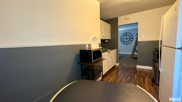 $209,900 | 419 East Church Street, Benton, IL 62812