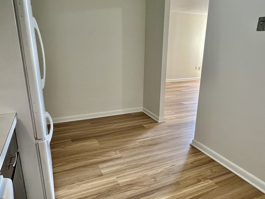 1008 Paradise Road, Unit 3N Swampscott, MA 01907 - Photo 16 of 29