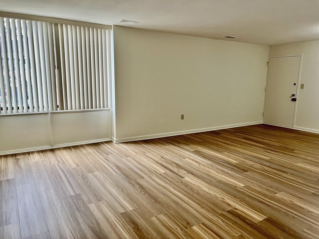 1008 Paradise Road, Unit 3N Swampscott, MA 01907 - Photo 17 of 29