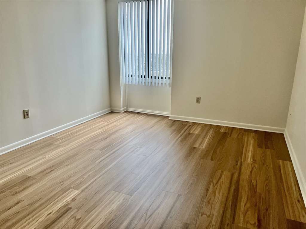 1008 Paradise Road, Unit 3N Swampscott, MA 01907 - Photo 19 of 29