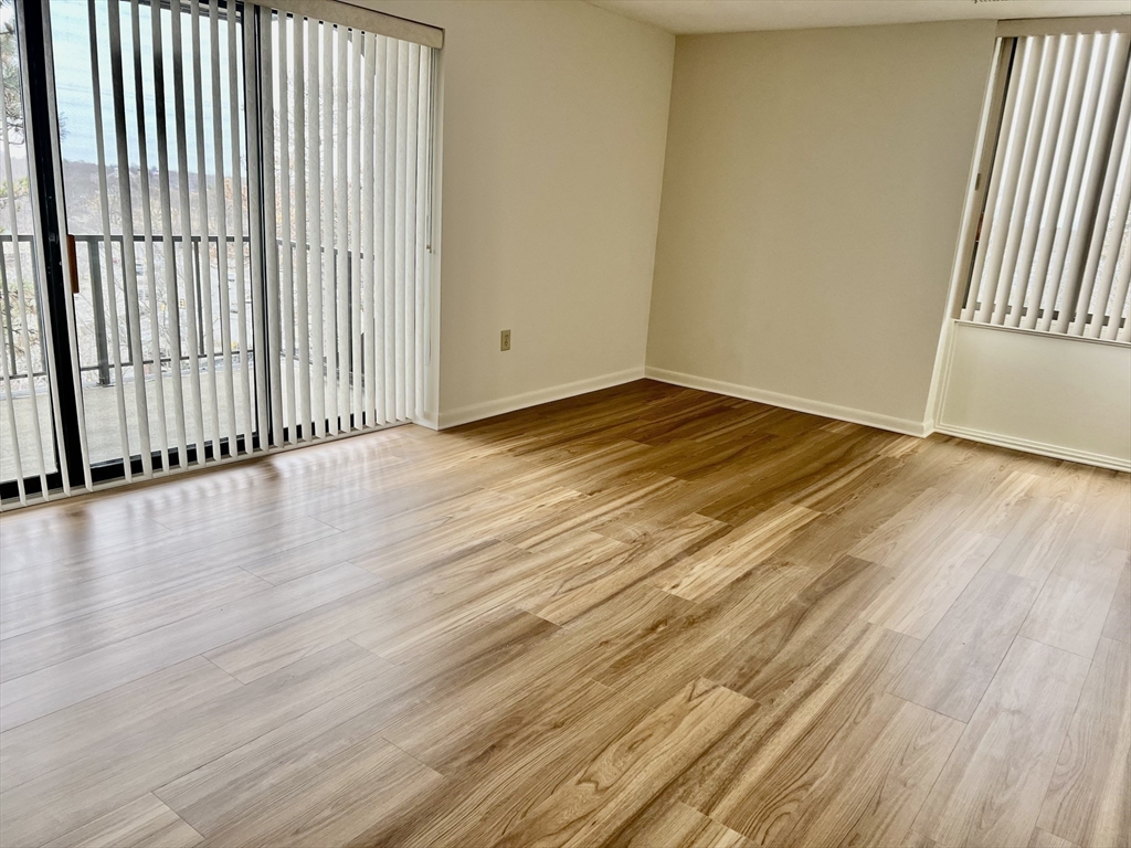 1008 Paradise Road, Unit 3N Swampscott, MA 01907 - Photo 23 of 29