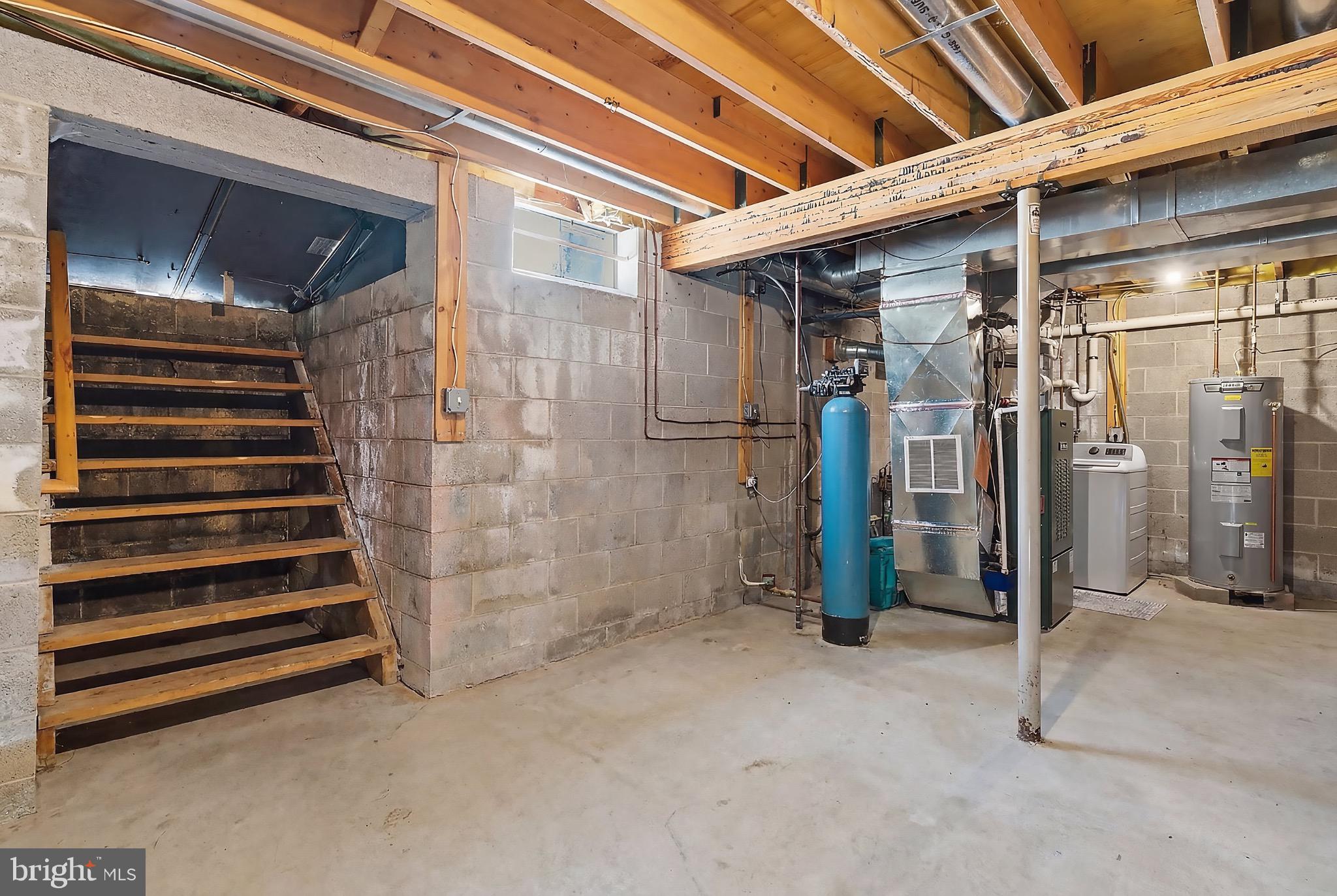 128 Highway 72 Vincentown, NJ 08088 - Photo 26 of 32 a view of a house with a staircase