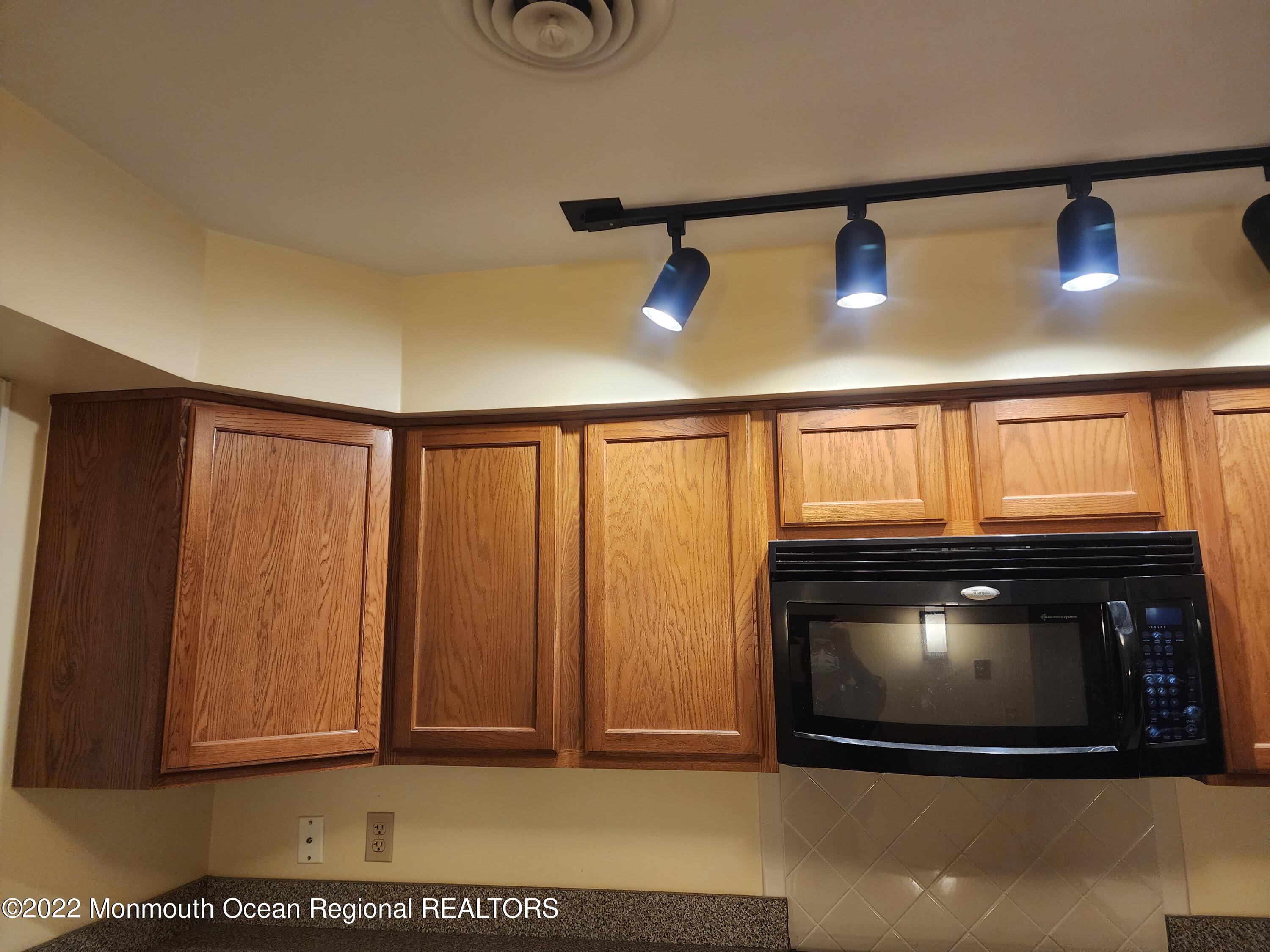 45A Sunset Road, Unit A Whiting, NJ 08759 - Photo 15 of 23 20221107_191008