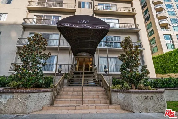 $4,000 | 10747 Wilshire Boulevard, Unit 806, Los Angeles, CA 90024
