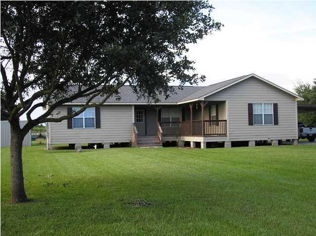 834 Cocodril Road Scott, LA 70583 - Photo 1 of 19 Primary Photo