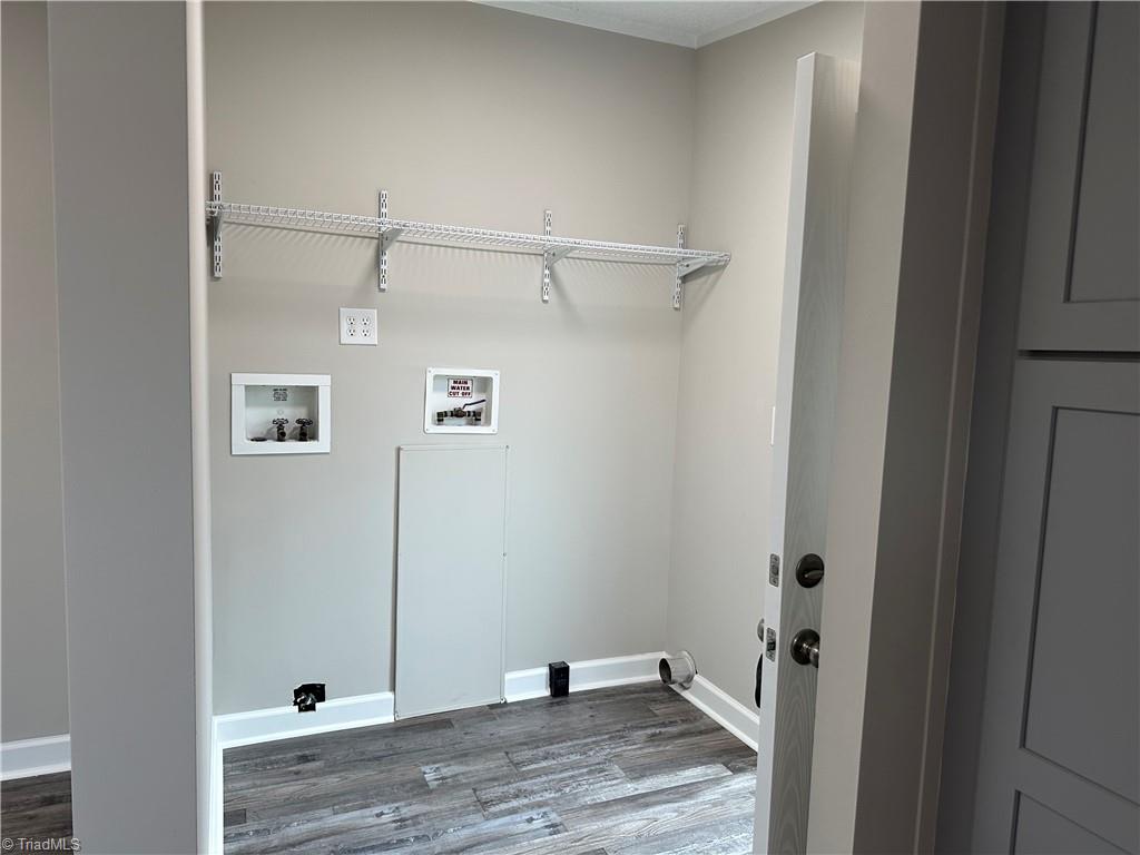 426 Frank Hulin Road Lexington, NC 27295 - Photo 17 of 24 Primary Closet