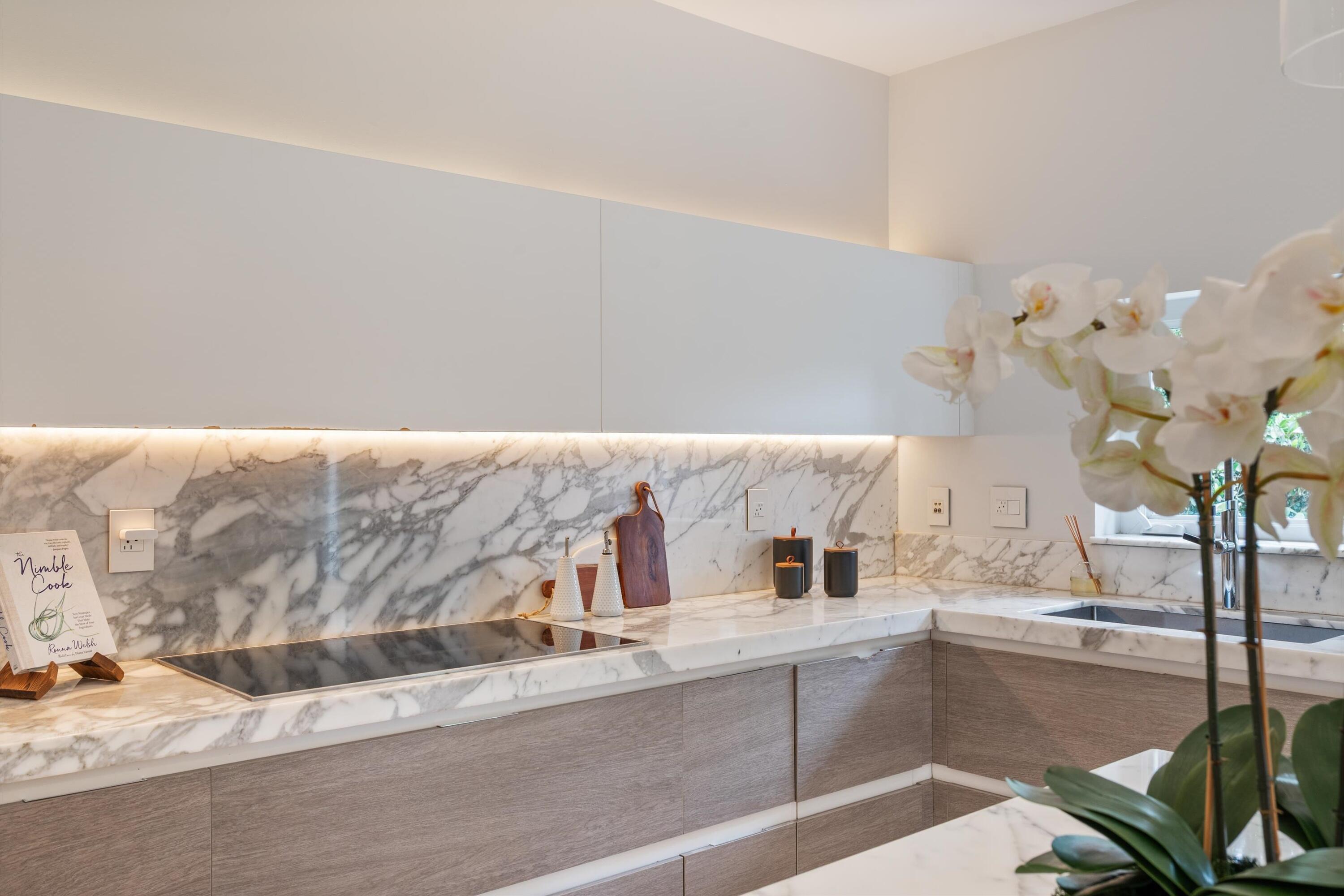 775 West 49th Street Miami Beach, FL 33140 - Photo 11 of 46 11-775 W 49th Street Miami Beach, FL-232