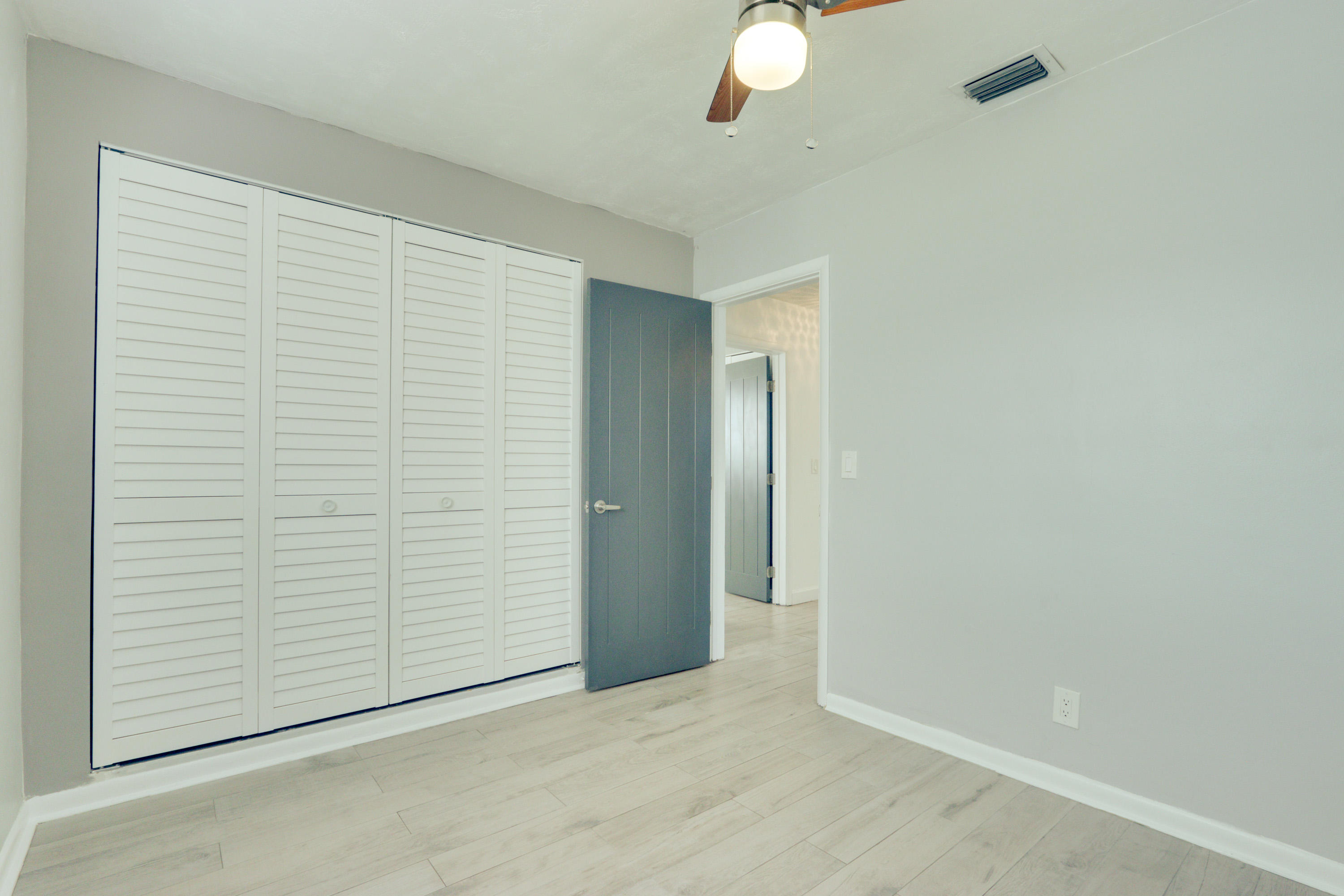 336 Mid Pines Road Palm Springs, FL 33461 - Photo 22 of 40 Bedroom 2