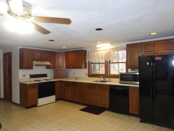 $589,000 | 141 Lakewood Road, Casco, ME 04015