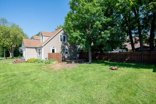 $169,800 | 202 Silver Street East, Mapleton, MN 56065