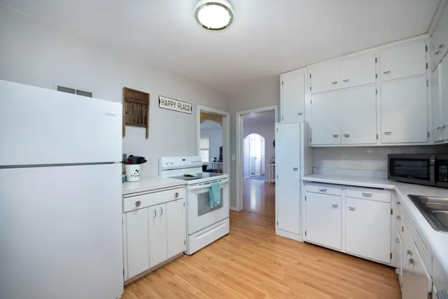 $169,800 | 202 Silver Street East, Mapleton, MN 56065