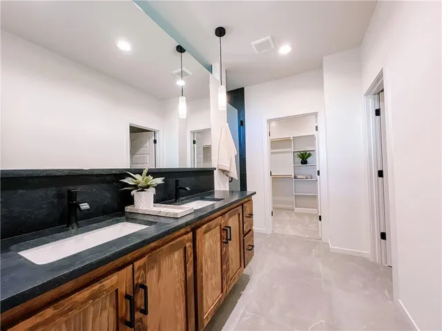 $638,000 | 2700 Northeast Wheatley Drive, Blue Springs, MO 64029