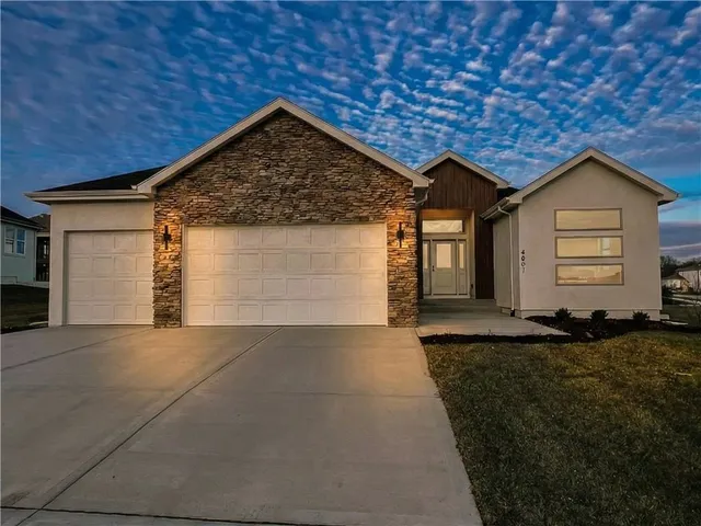 $638,000 | 2700 Northeast Wheatley Drive, Blue Springs, MO 64029