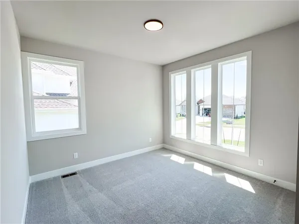 $638,000 | 2700 Northeast Wheatley Drive, Blue Springs, MO 64029
