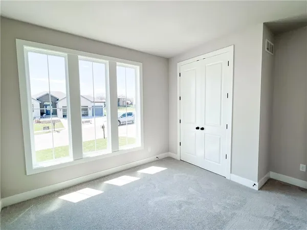 $638,000 | 2700 Northeast Wheatley Drive, Blue Springs, MO 64029