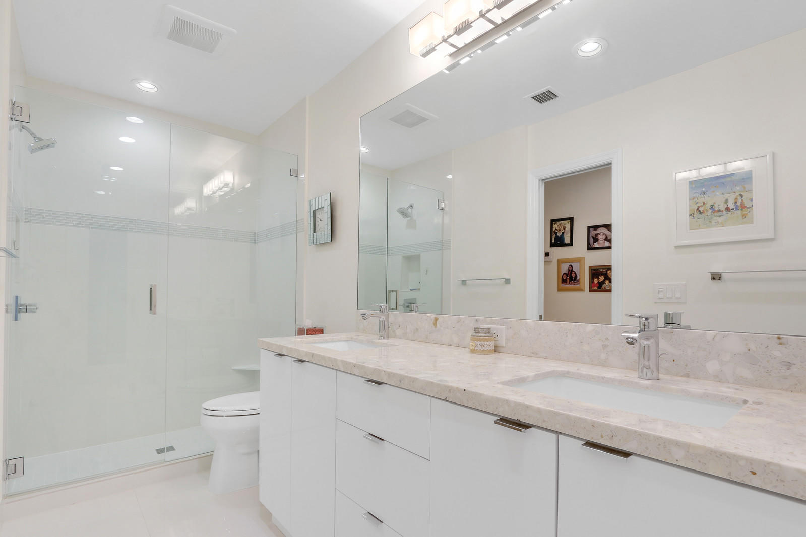 3765 Kings Way Boca Raton, FL 33434 - Photo 22 of 37 2nd full bath cabana