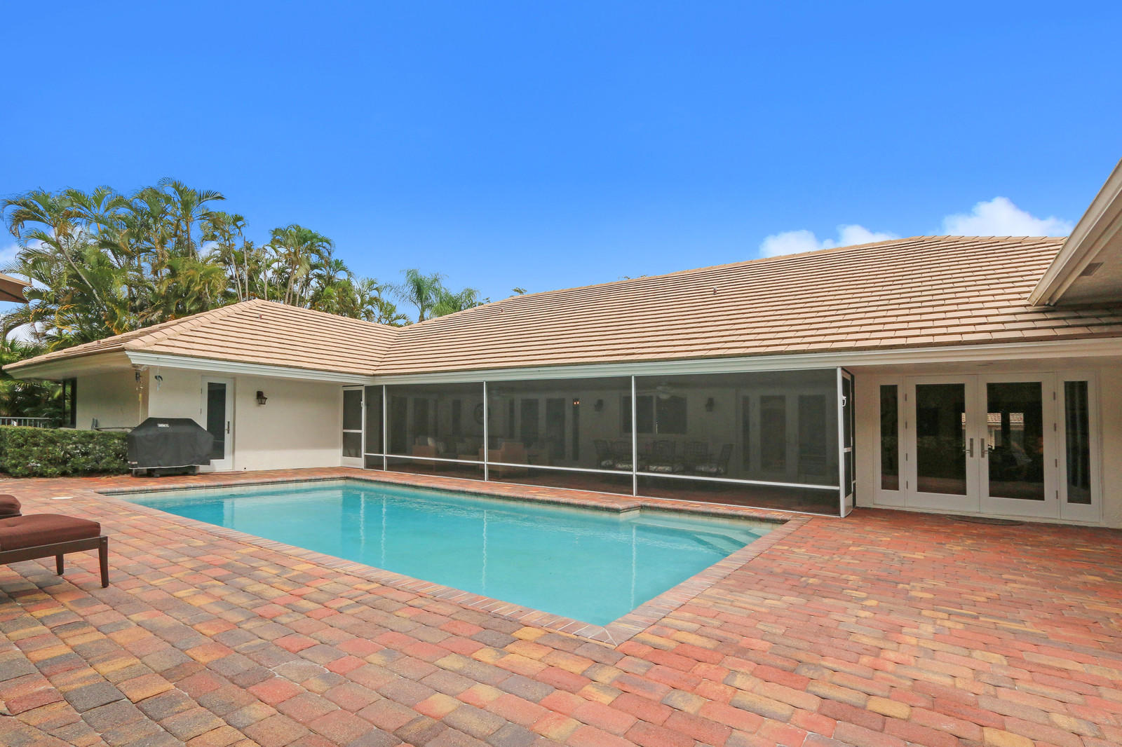 3765 Kings Way Boca Raton, FL 33434 - Photo 27 of 37 pool patio