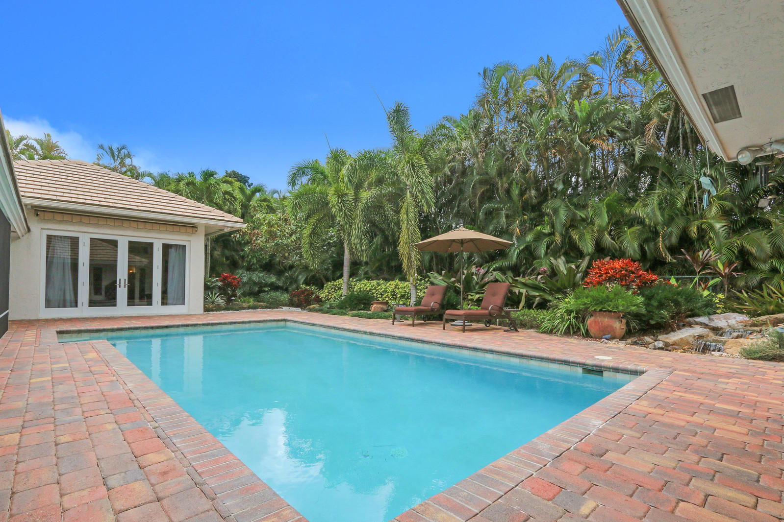 3765 Kings Way Boca Raton, FL 33434 - Photo 28 of 37 pool patio