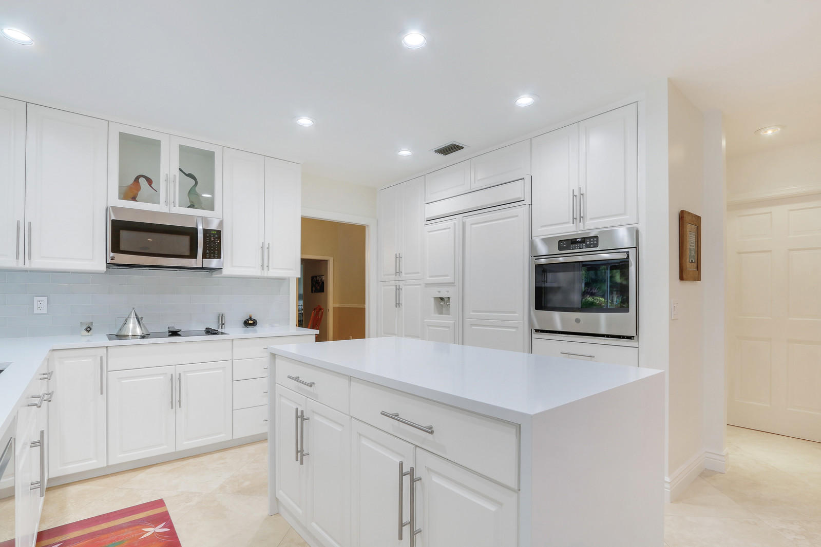 3765 Kings Way Boca Raton, FL 33434 - Photo 9 of 37 kitchen